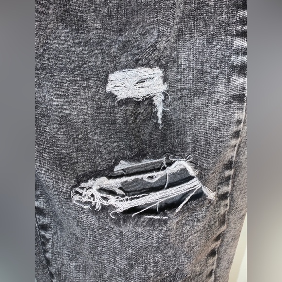 Refuge/bluenotes acid washed ripped skinny jeans size 13 - Picture 8 of 9